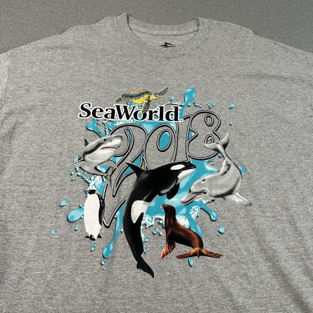 SeaWorld Shirt Adult 2XL Grey Shamu‎ Graphic Print 2018 Shark Sea Lion Dolphin